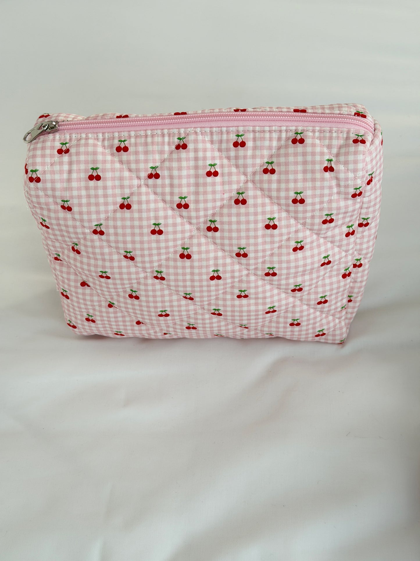 תיק איפור דובדבנים בינוני