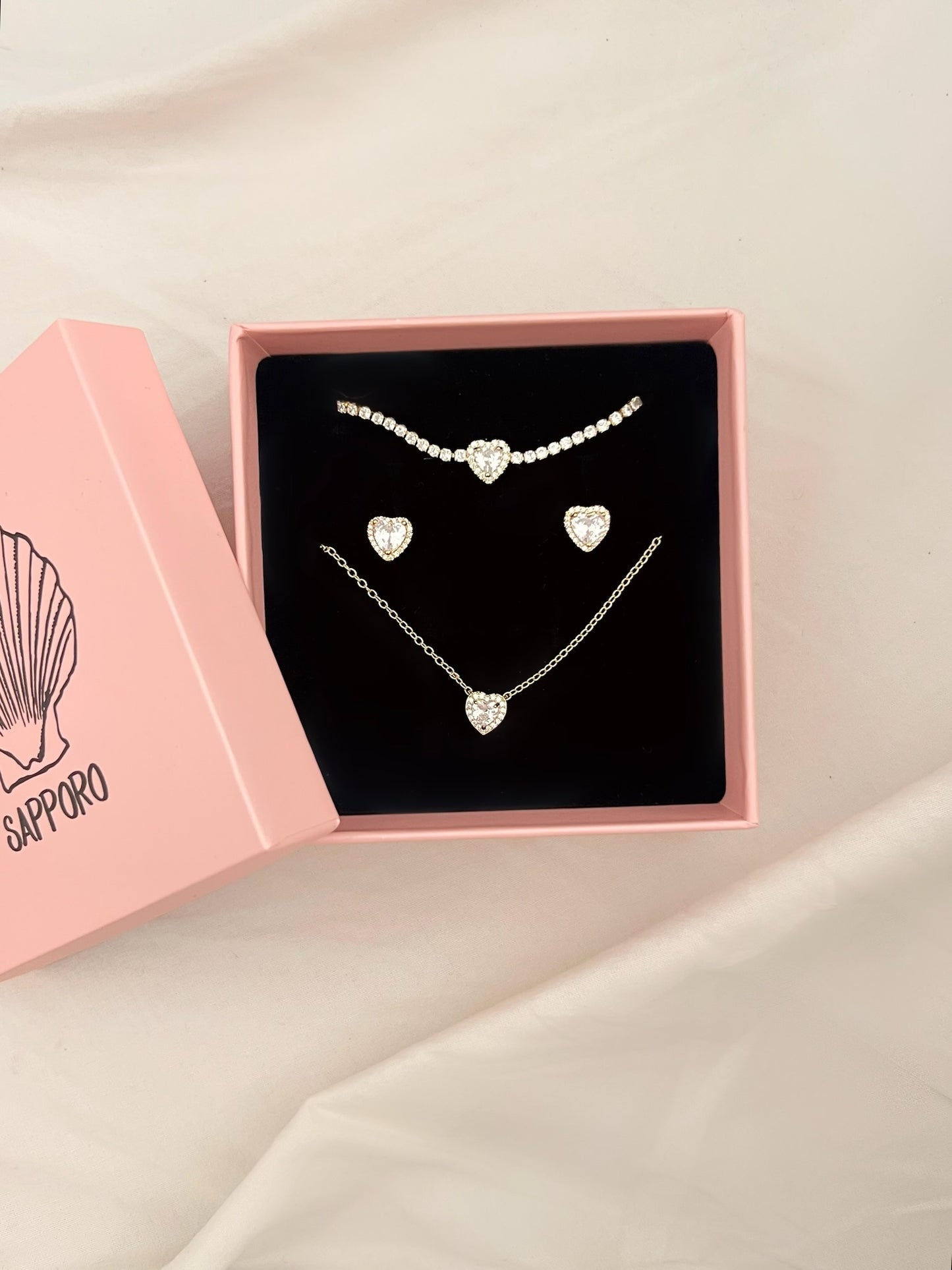 סט אבן זירקון לב משובץ