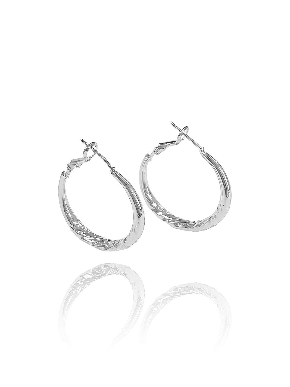 זוג עגילי חישוק לירי מעוטר גדול