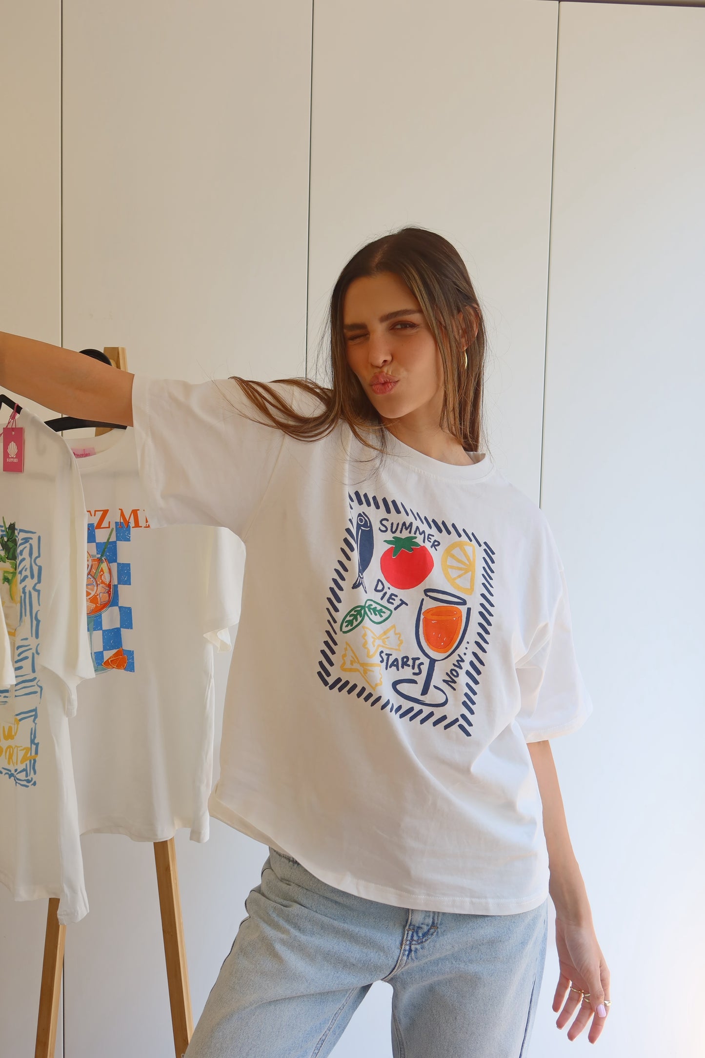 טי שירט אמיליה