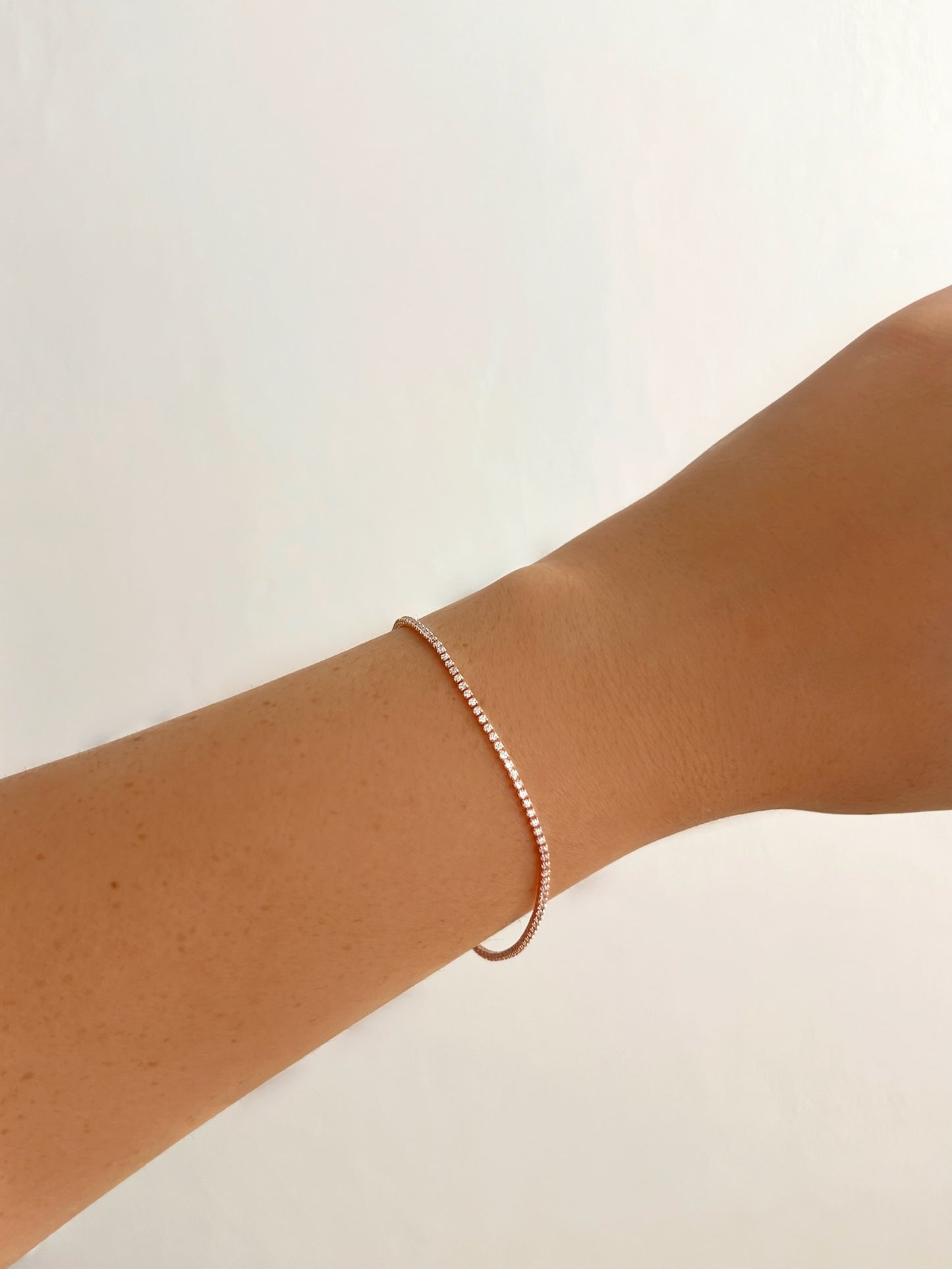 צמיד טניס עדין