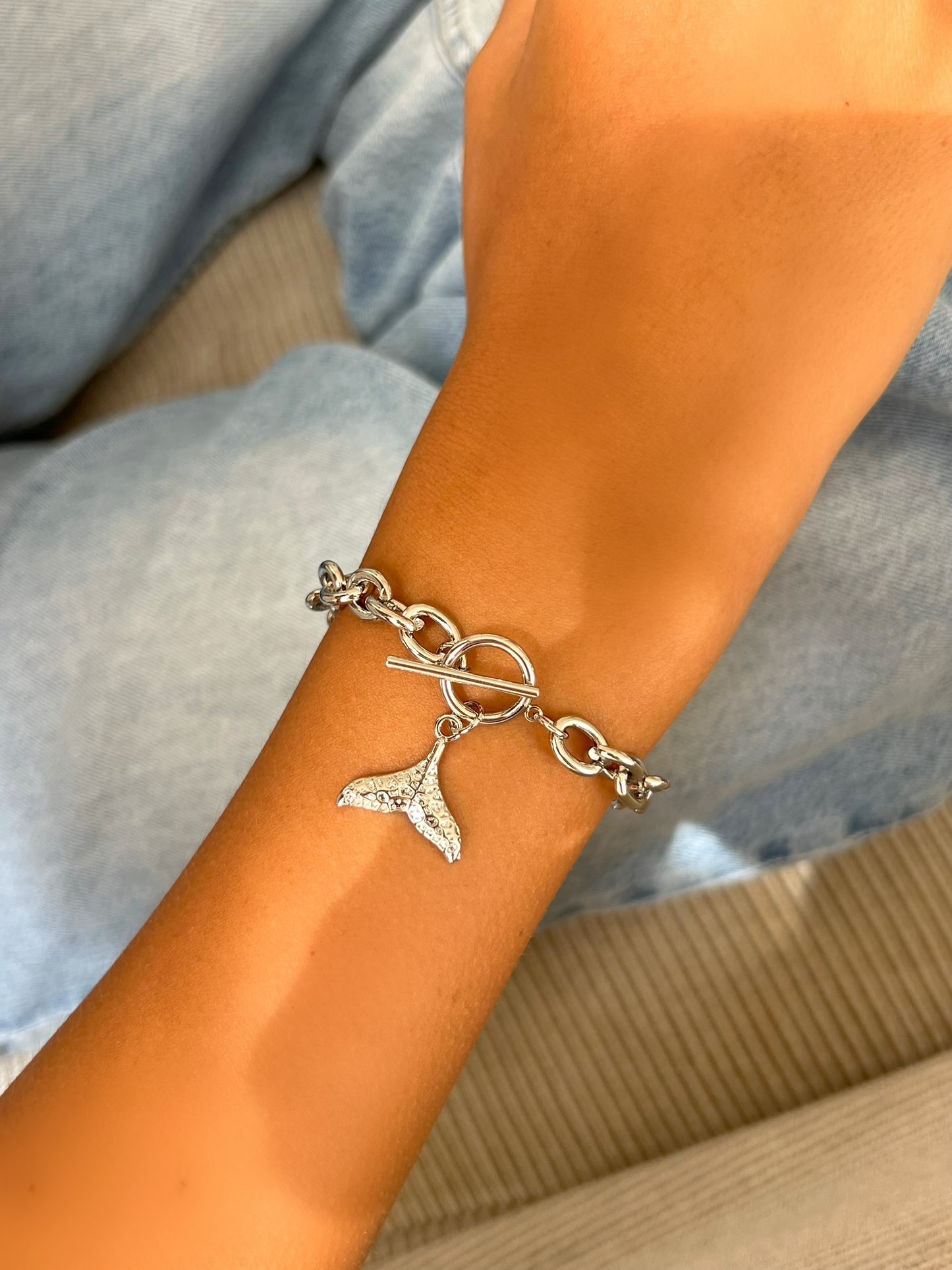 צמיד לולאות טי סנפיר