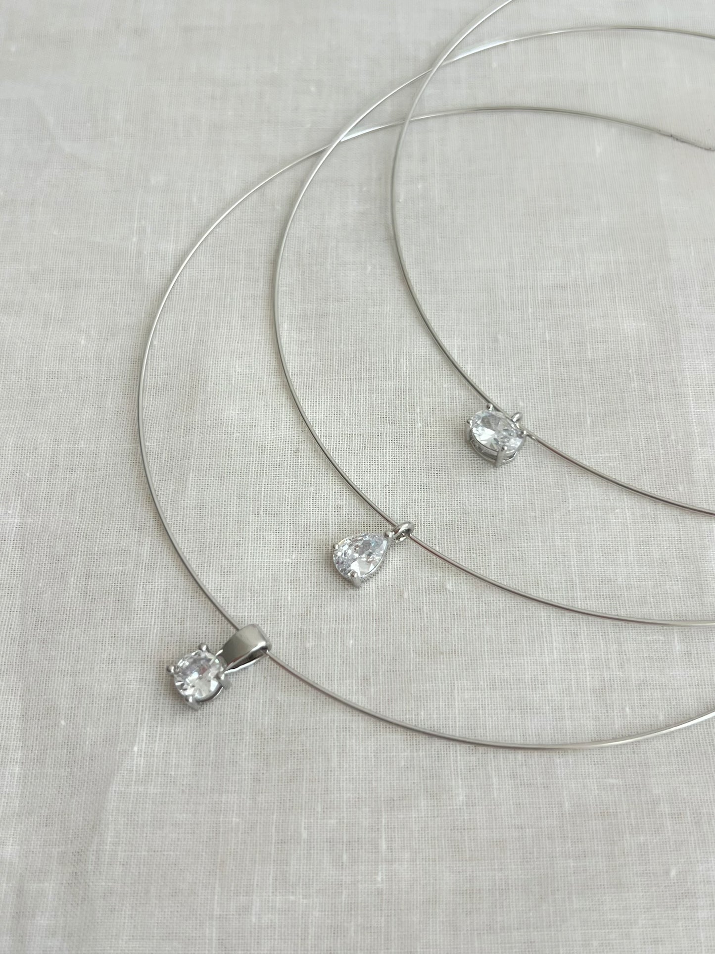 שרשרת קשיחה בשילוב זירקון אובל