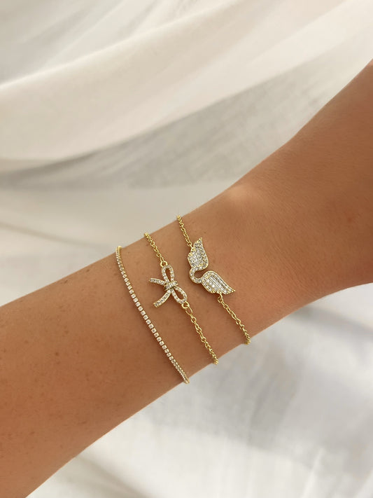 סט צמידים משובצים