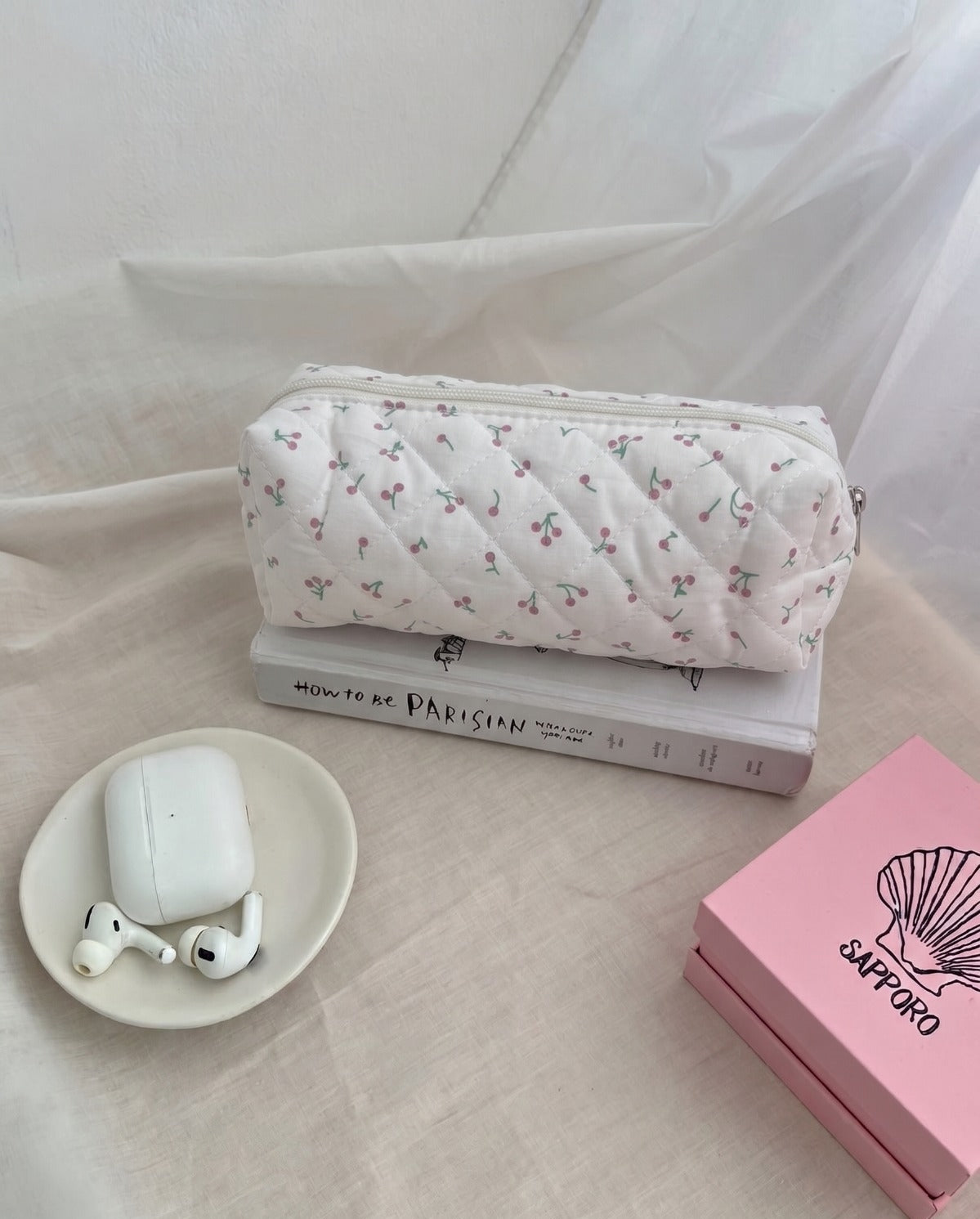 קלמר לבן דובדבנים