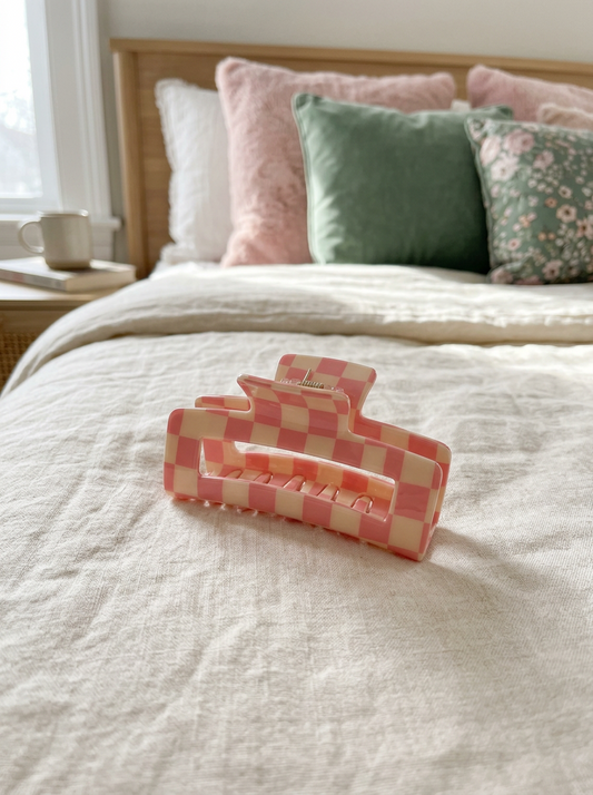 files/hf_20260815_112934_3802cad2-a699-415c-9306-ed4f4b7e30b4.png