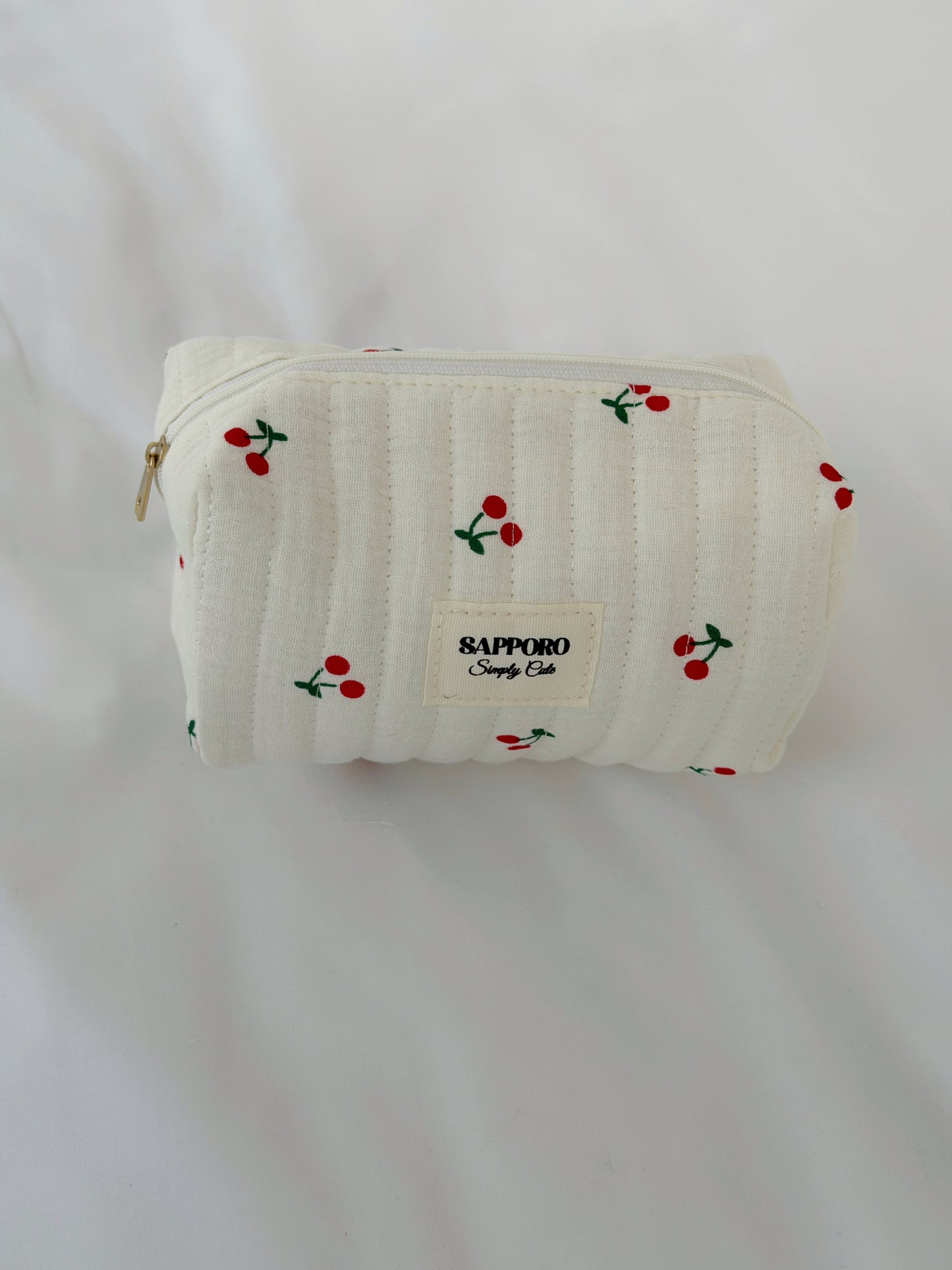 תיק איפור דובדבנים עדין