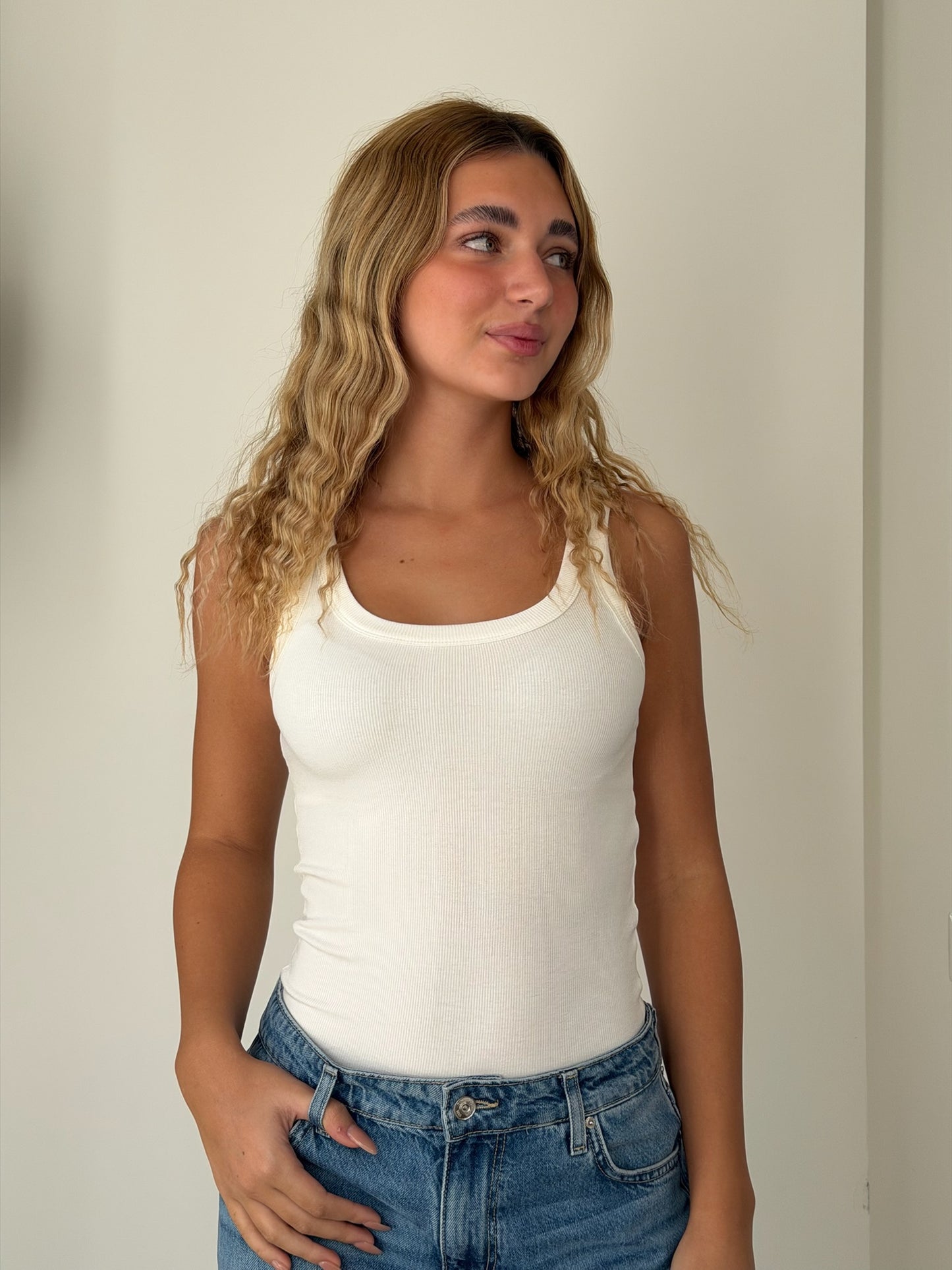 גופיית מיקה חלקה