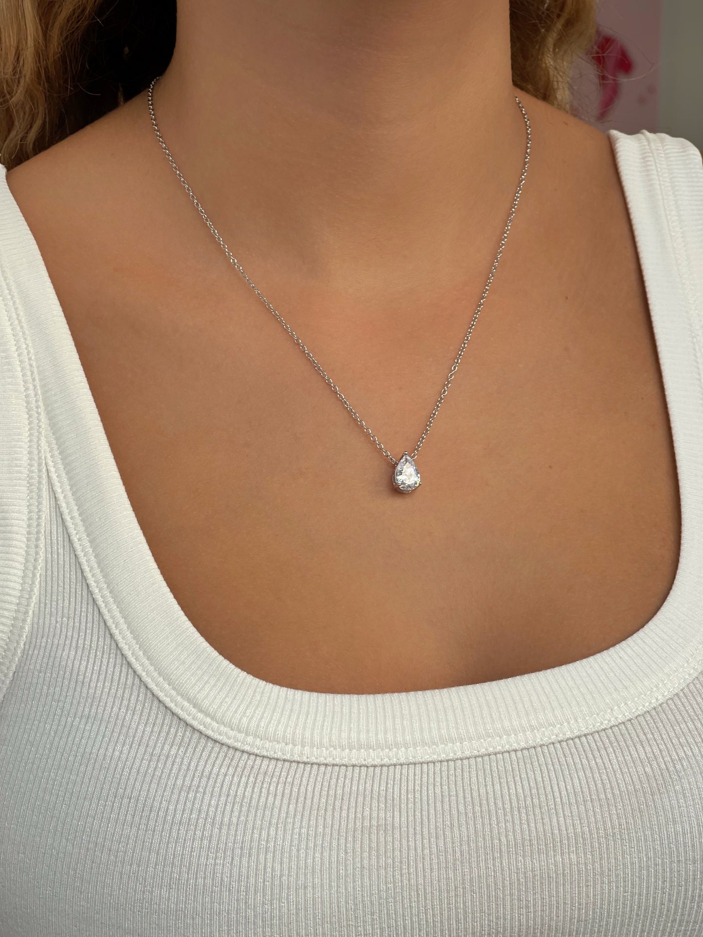 שרשרת זירקון טיפה עדינה