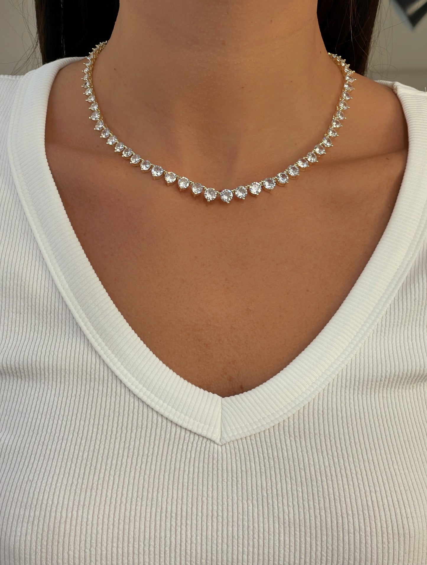 שרשרת זירקונים ערב