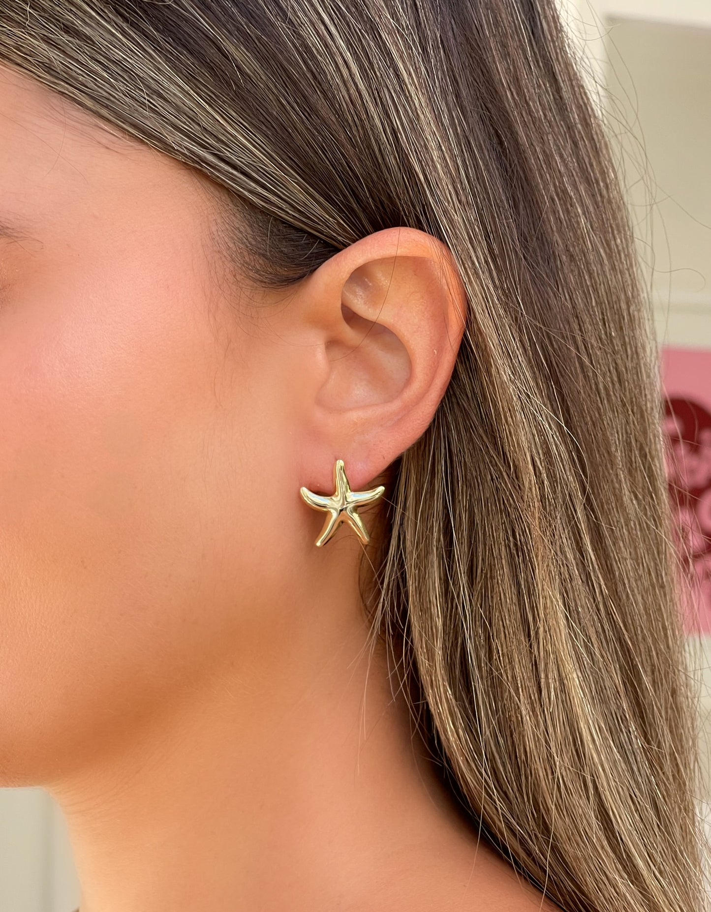 זוג עגילי כוכב ים חלק עדין