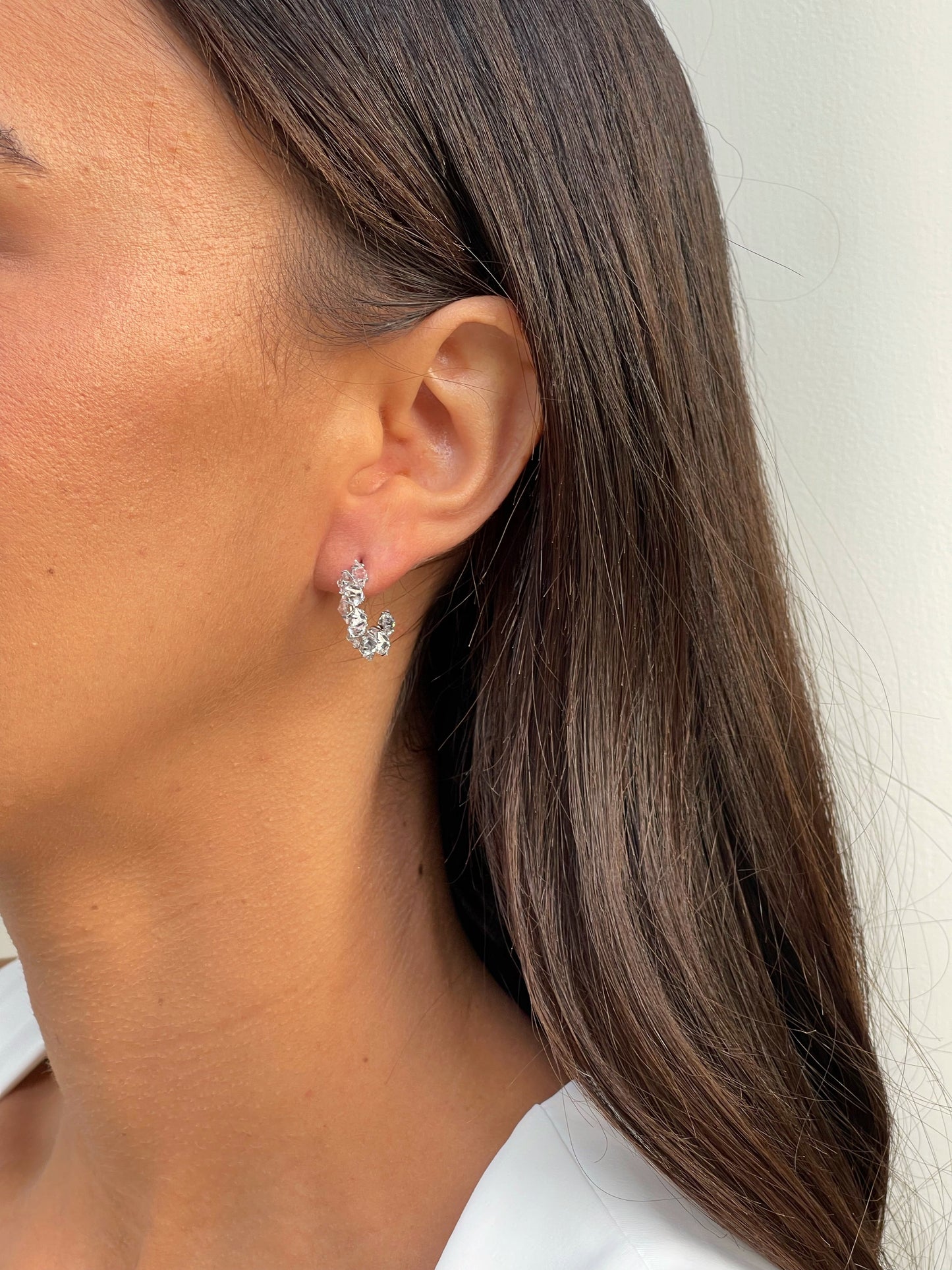 זוג עגילי חישוק אנה