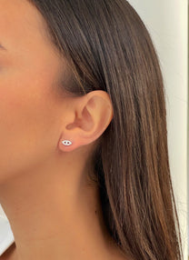 זוג עגילי עין צמוד