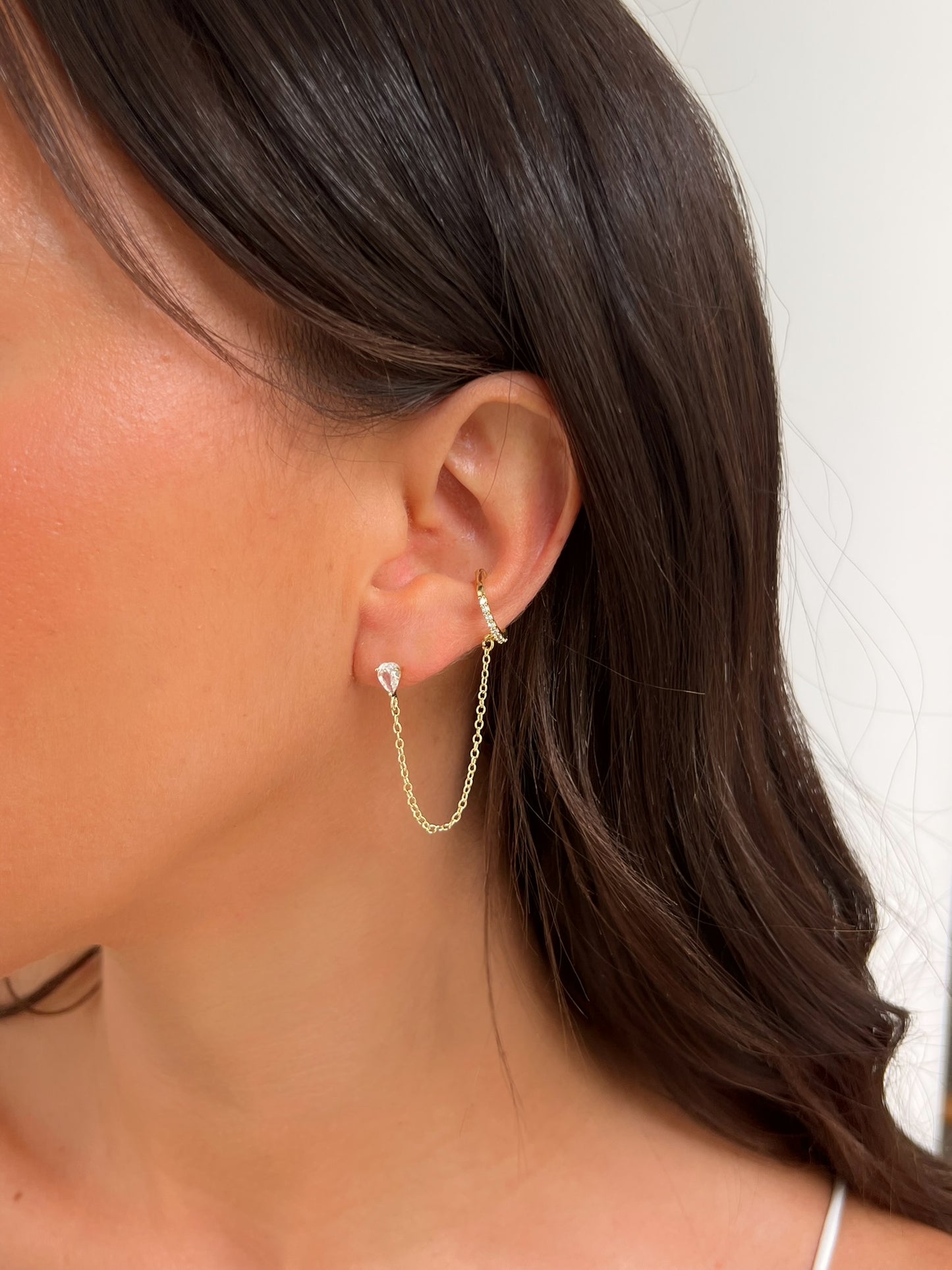 עגיל זירקון טיפה בשילוב הליקס ללא צורך בחור