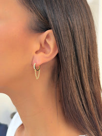 זוג עגילי חישוק משובץ בשילוב שרשרת