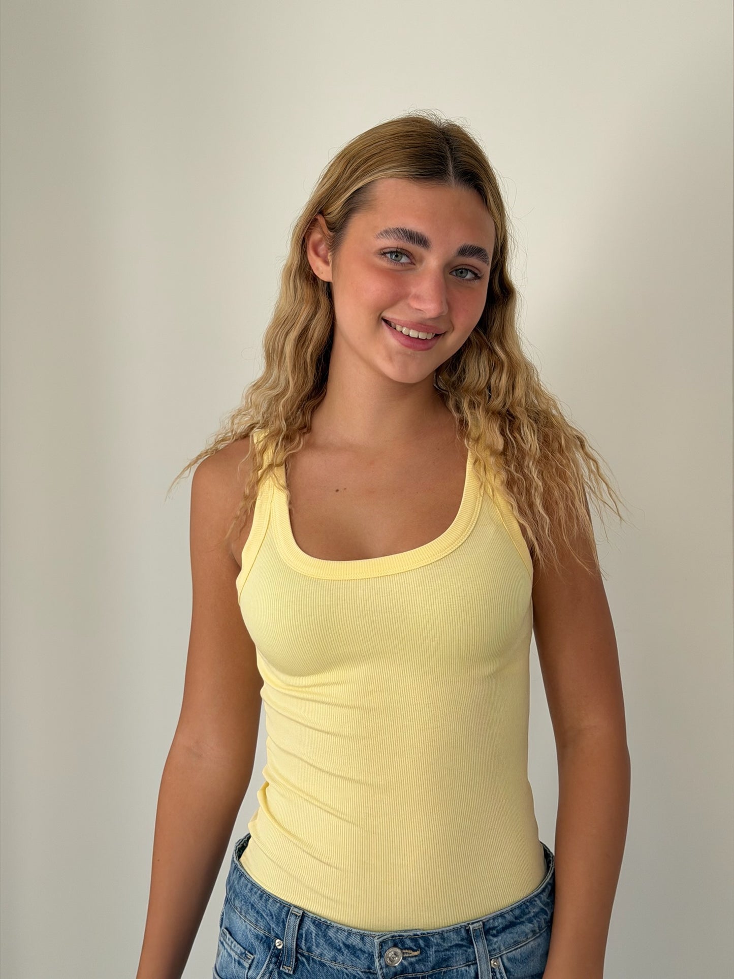 גופיית מיקה חלקה