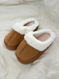 נעלי בית חום בהיר פס פרווה