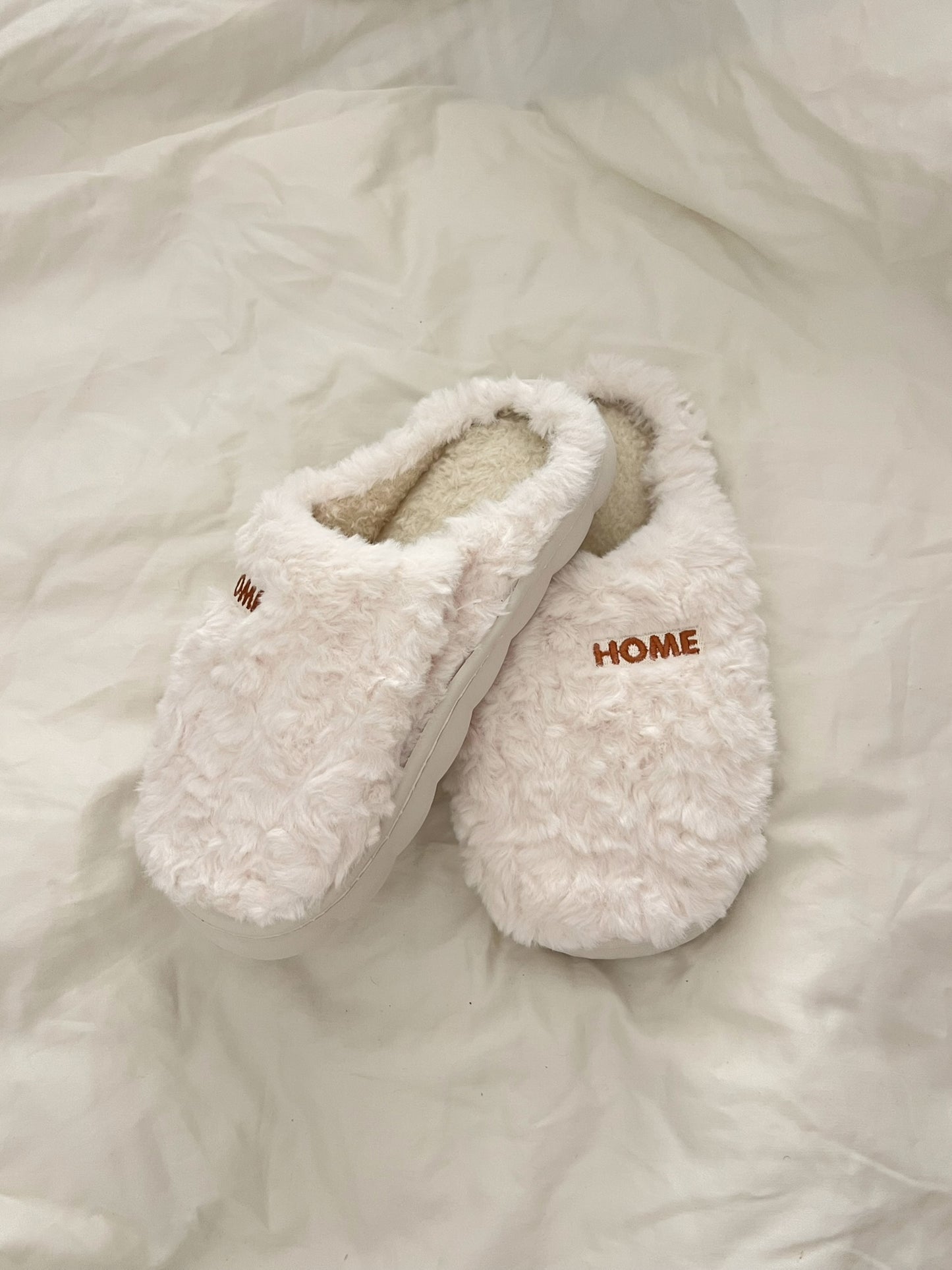 נעלי בית פרווה לבנות