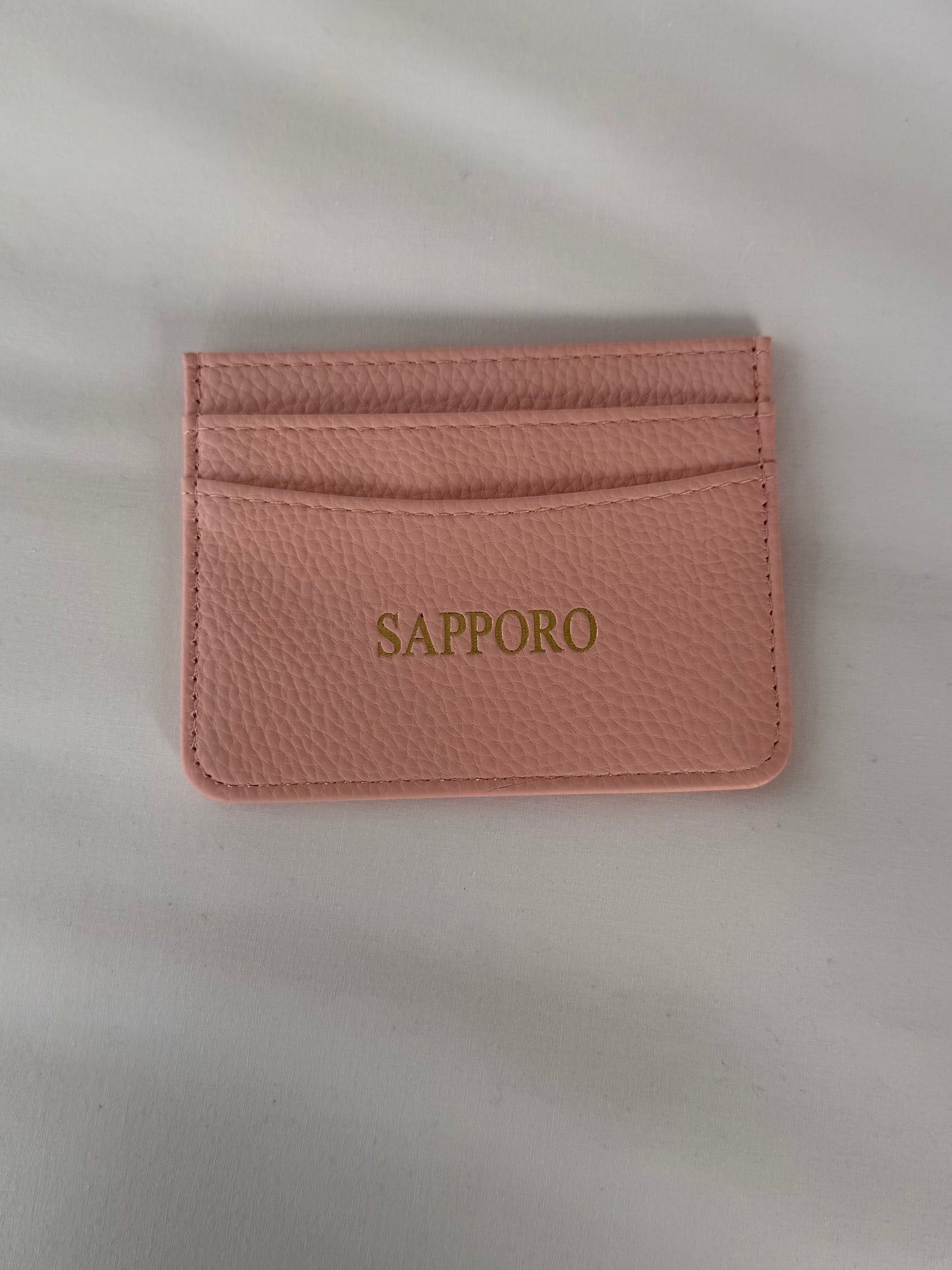 ארנק כרטיסים ממותג