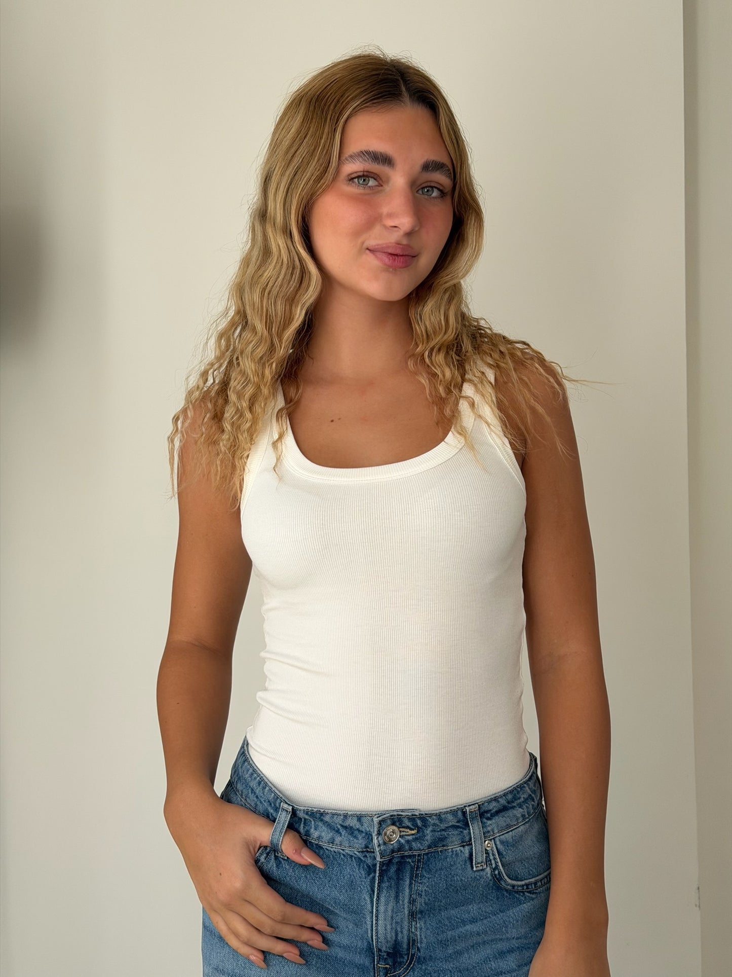 גופיית מיקה חלקה