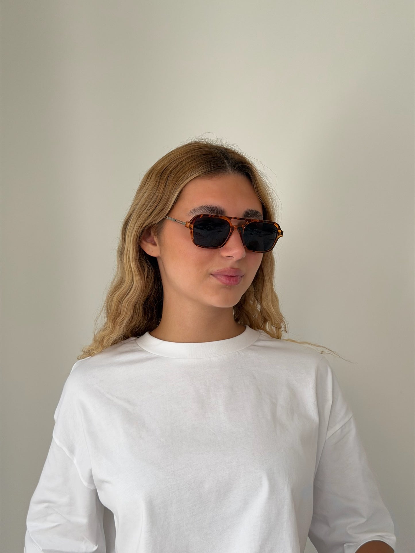 משקפי שמש ג'וי מנומר