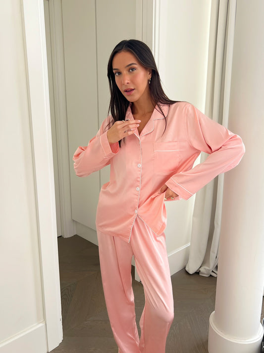 סט פיג'מה סאטן ורוד
