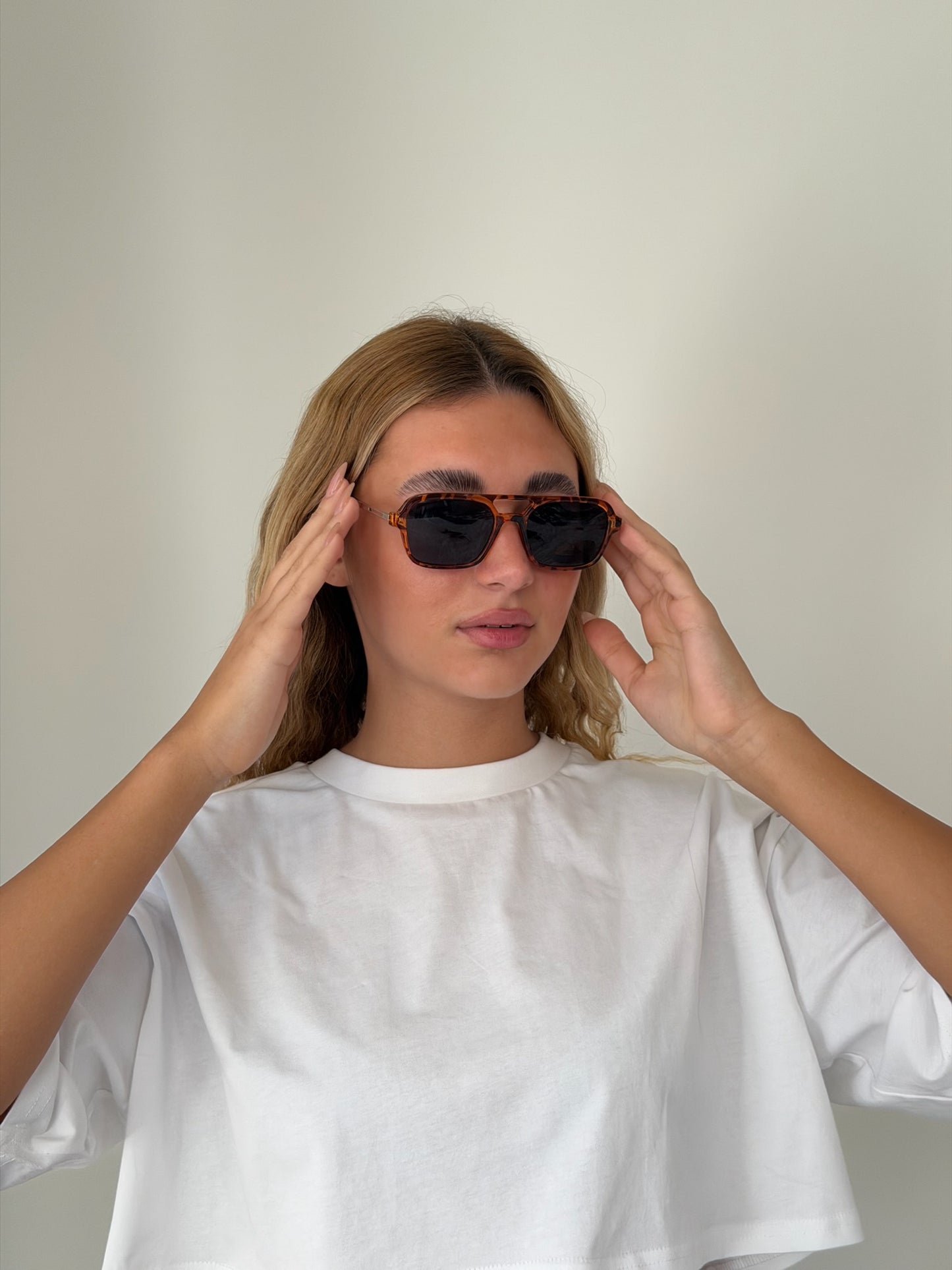 משקפי שמש ג'וי מנומר