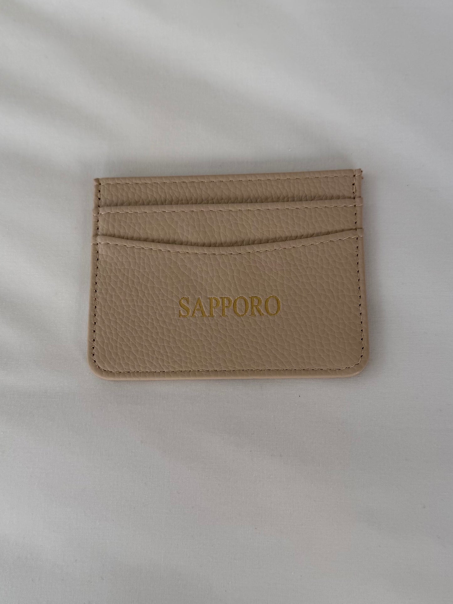 ארנק כרטיסים ממותג