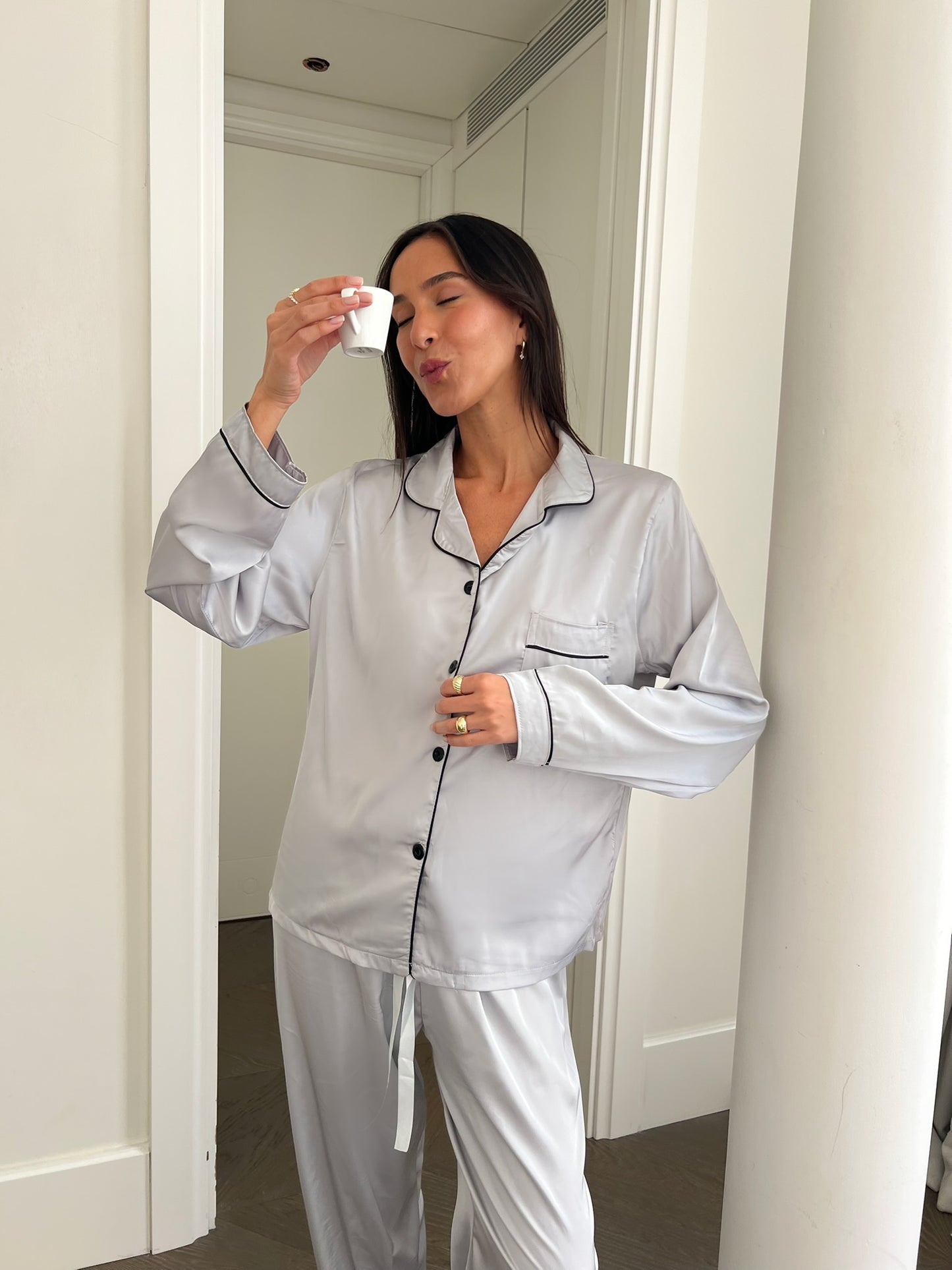 סט פיג'מה סאטן אפור