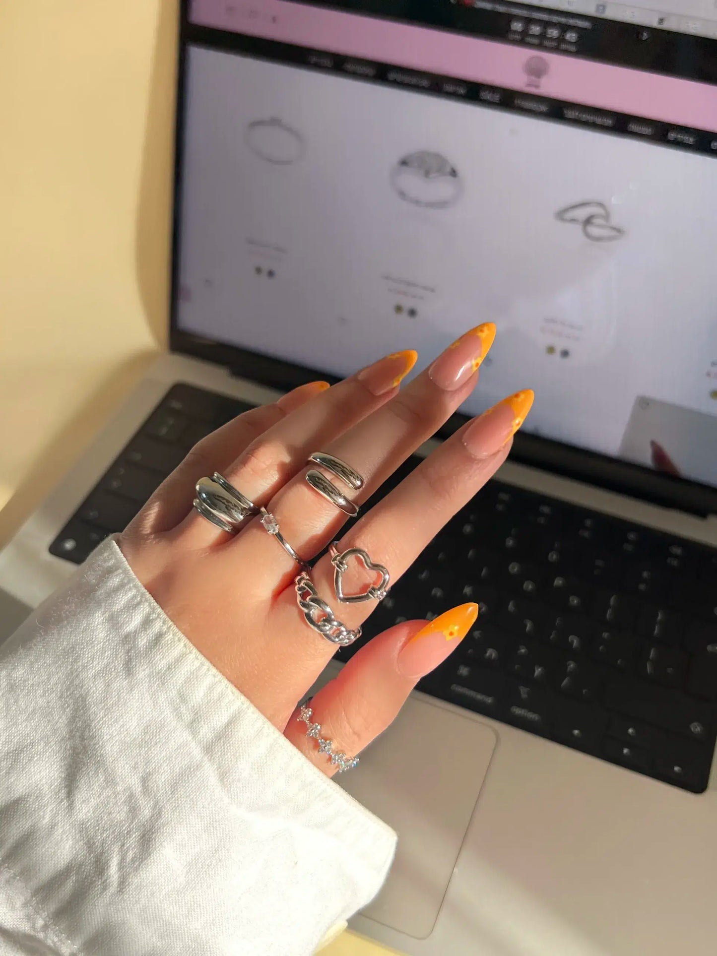 Facetune 01 01 2024 13 11 17