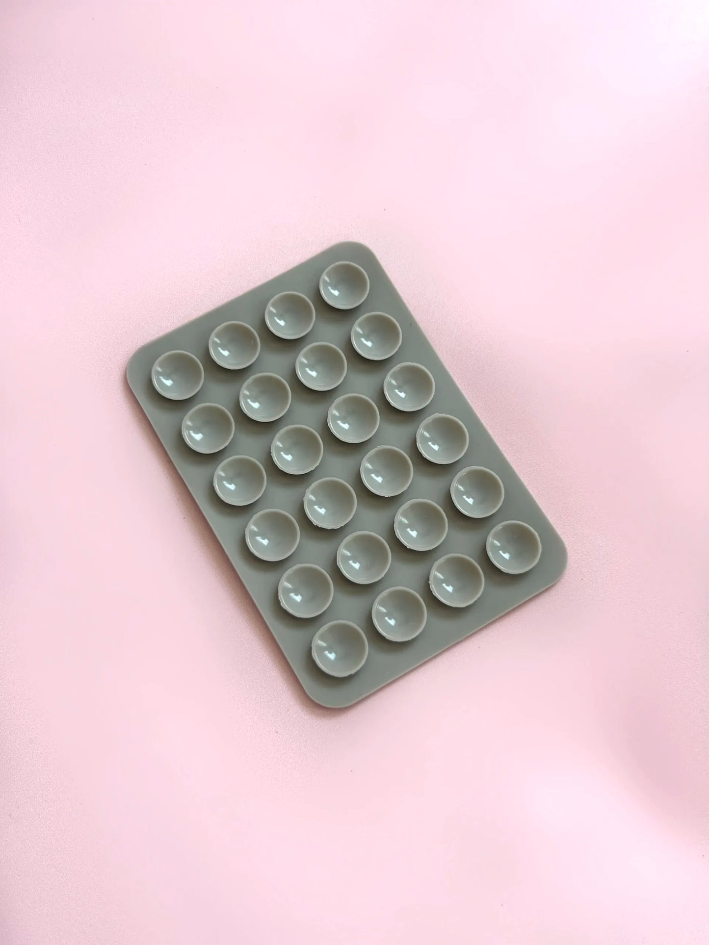 Facetune 05 08 2024 00 31 43