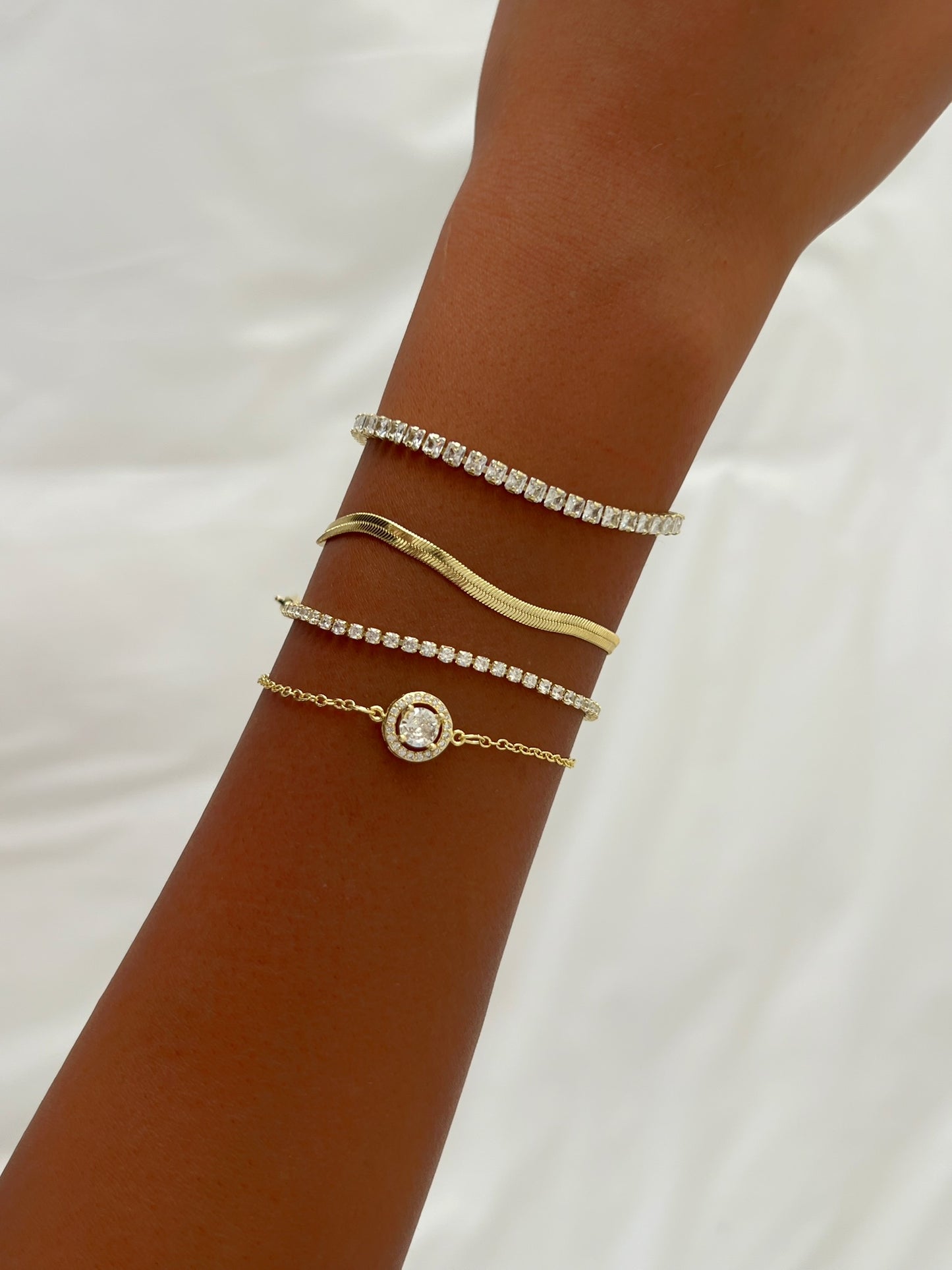 סט צמידים לוסי זהב