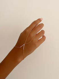 צמיד טבעת וי