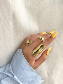 Facetune_11-04-2023-02-47-40