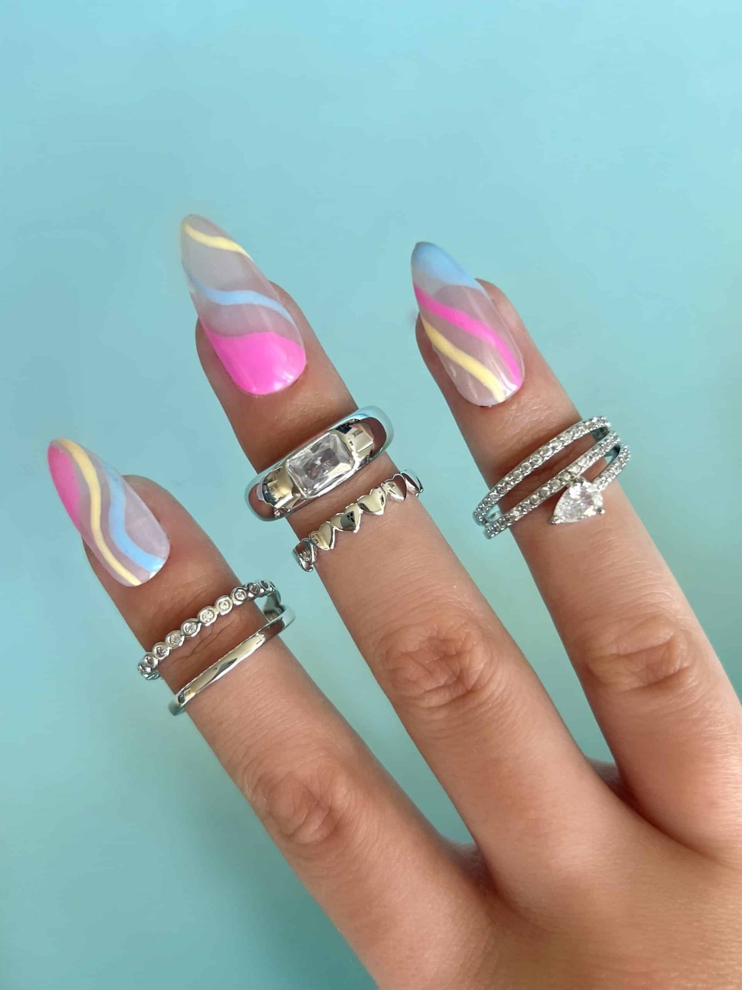Facetune_21-07-2023-00-48-15