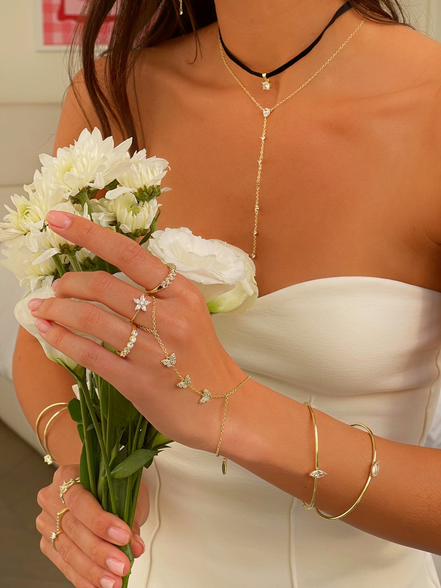 טבעת זירקונים עדינה