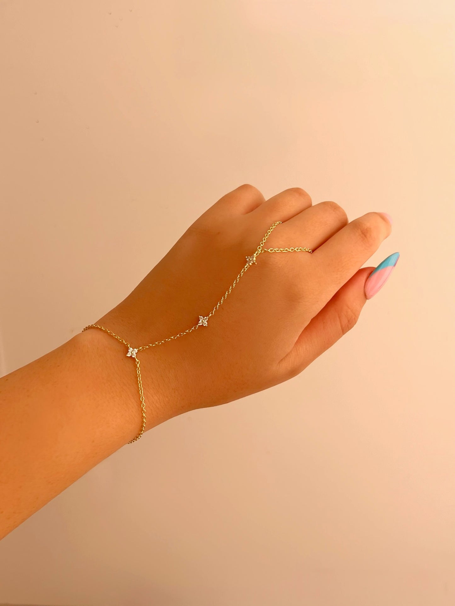 צמיד טבעת פרחים