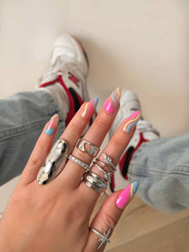 Facetune_29-01-2023-21-01-15