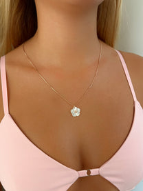 שרשרת צדף פרח לילי