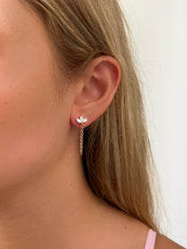 זוג עגילי פרח לוטוס בל משובצים בשילוב שרשרת