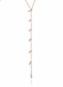 שרשרת עלים נופלת