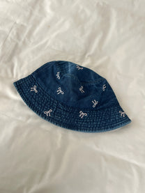 כובע ג'ינס פפיונים