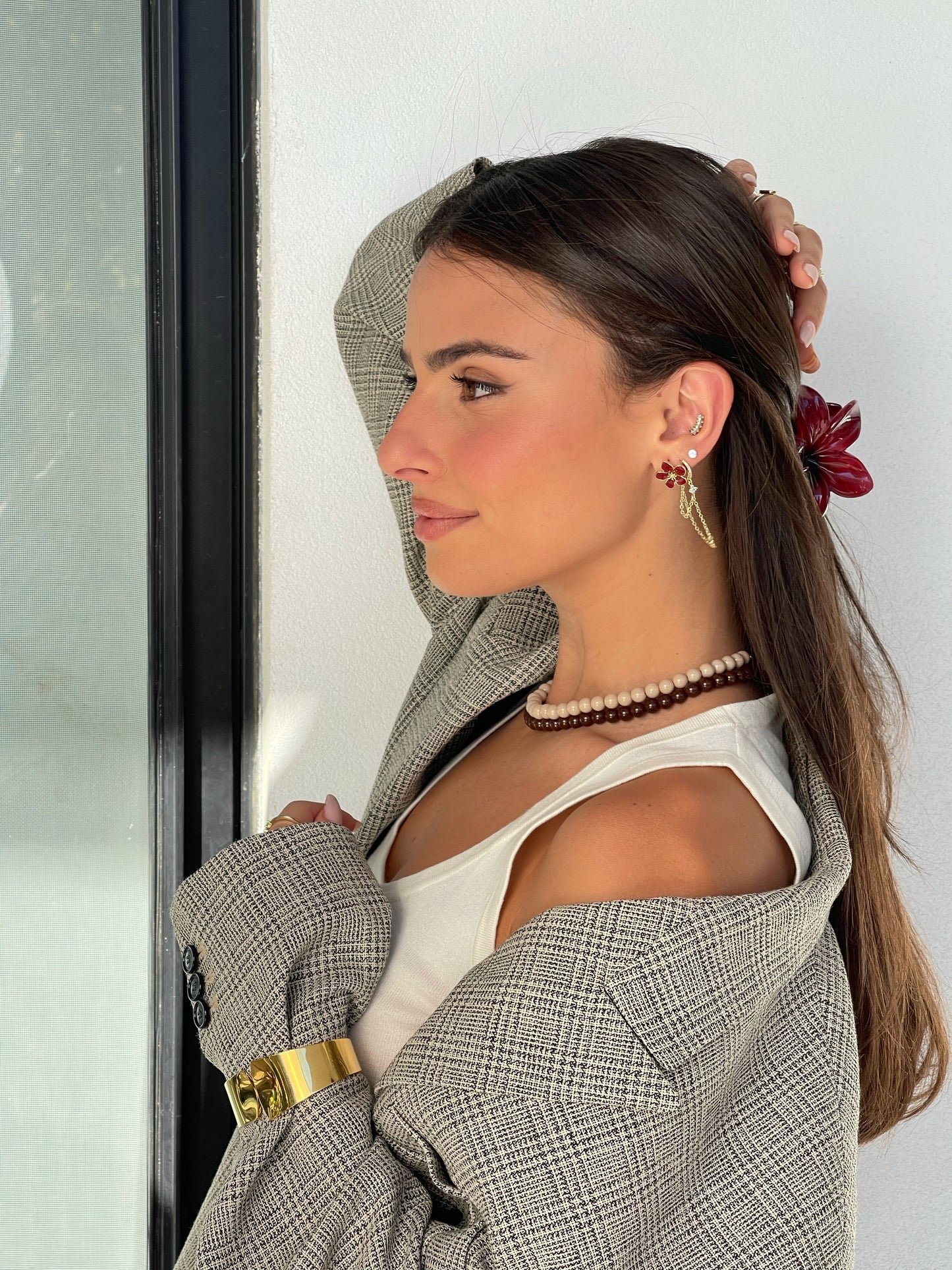 קליפס פרח בורדו