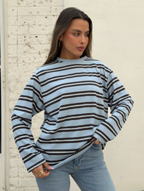 חולצת אוברסייז פסים רומי תכלת שחור