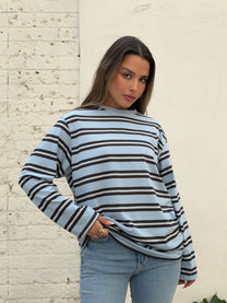 חולצת אוברסייז פסים רומי תכלת שחור