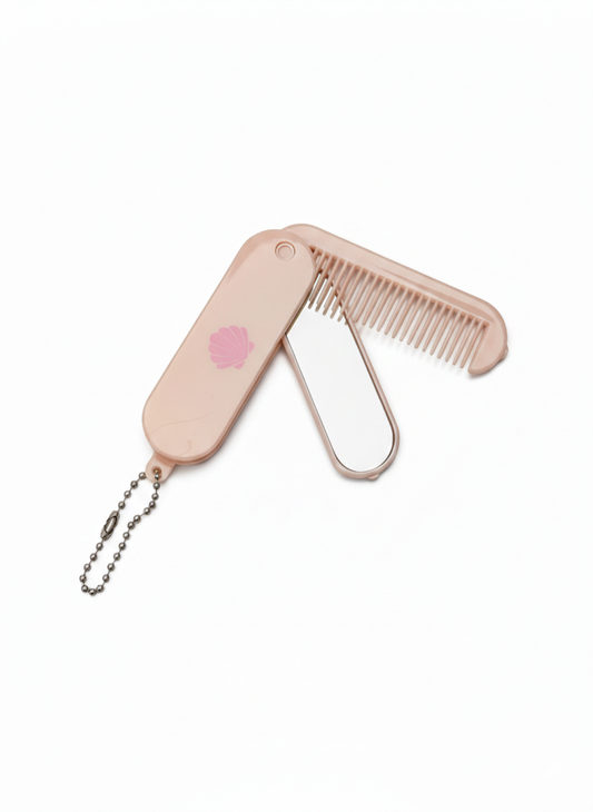 מסרק ומראה קטן