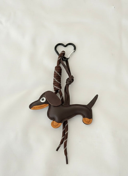 מחזיק לתיק כלב בצבע חום