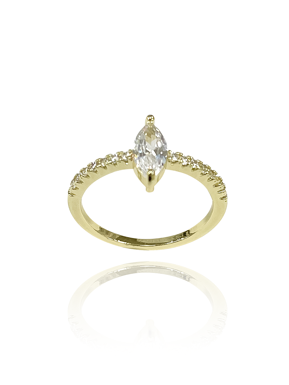 טבעת מרקיז משובצת עדינה