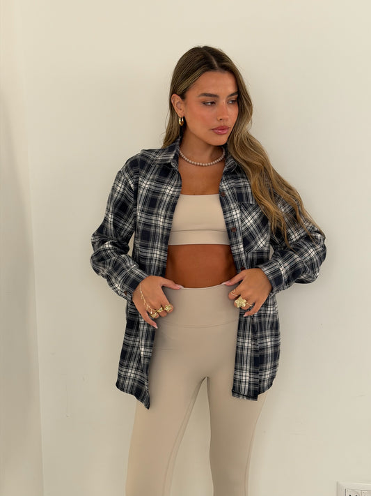 מכופתרת מריה כחול