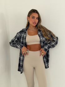 מכופתרת מריה כחול